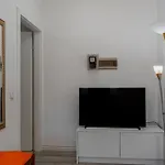Apartment Tt *
