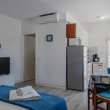 Tt Apartment *