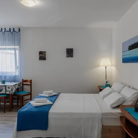 Apartment Tt *