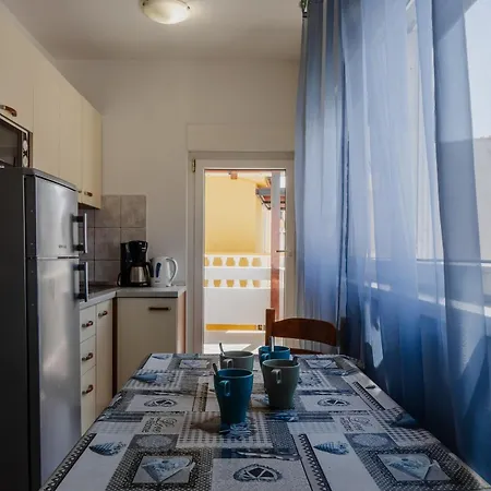 Tt Apartment *